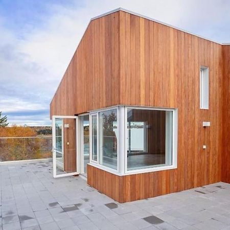 Modern Luxury Apartment - Ocean & Mountain Views Рейкявик Екстериор снимка