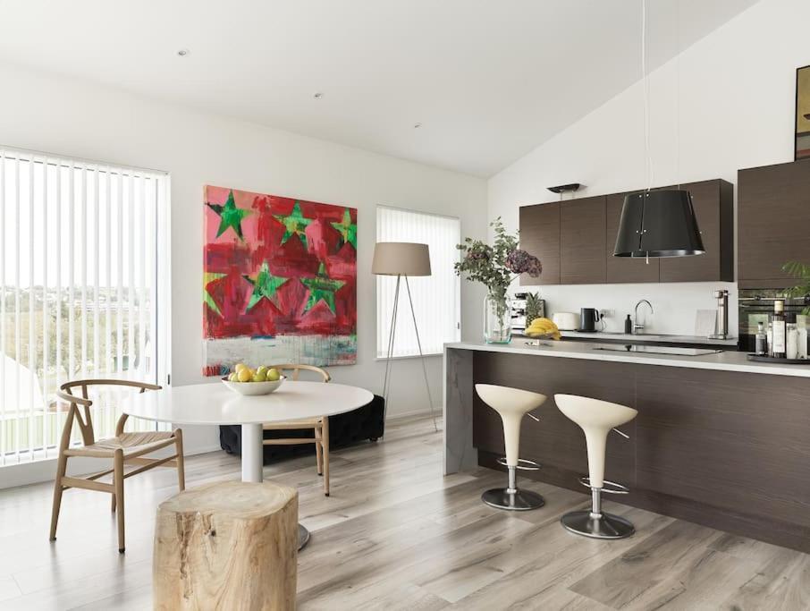 Modern Luxury Apartment - Ocean & Mountain Views Рейкявик Екстериор снимка
